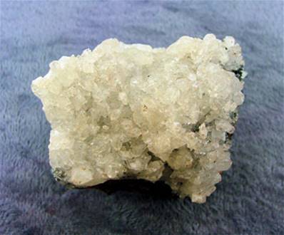 HEMIMOPHITE WITH LEMONITE CRYSTAL SPECIMEN. SP6950