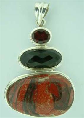 925 SILVER DESIGNER PENDANT. SP776SGEM