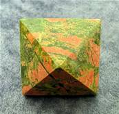 UNAKITE OCTAHEDRON. SP8196POL