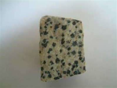 DALMATIAN JASPER CRYSTAL CHIPS. DALMJASP1