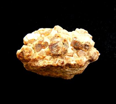 GARNET CRYSTALS IN MATRIX.   SP11054