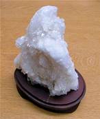 STANDING QUARTZ DRUZE SPECIMEN. SP8089SHLF