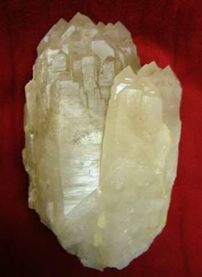 CATHEDRAL QUARTZ POINT SPECIMEN. SP3342SHLF