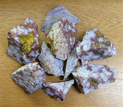 ORBICULAR JASPER ROUGH CRYSTAL CHIPS. SPR7918