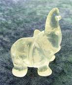 ELEPHANT CARVING IN QUARTZ. SP7944POL