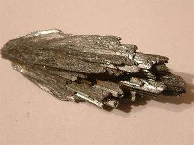 BLACK KYANITE FANS.    KYAN07