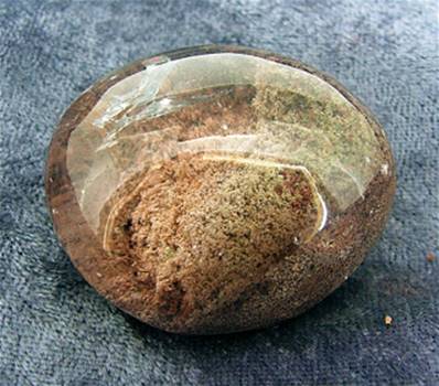 DOME POLISHED LITHIUM QUARTZ PEBBLE SPECIMEN. SP4648POL