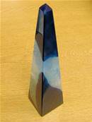 ONE OFF AGATE OBELISK IN BLUE. SP7054POL