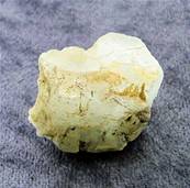 AQUAMARINE ROUGH CRYSTAL SPECIMEN. SP7700