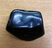 RUSSIAN JET POLISHED PEBBLE SPECIMEN. SP7959POL