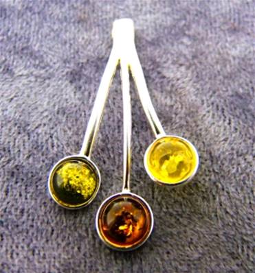 925 SILVER THREE COLOUR BALTIC AMBER PENDANT. SP8883PEND