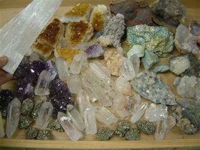 ROUGH ROCK STARTER PACK 6-7KG PACK.  1kg quartz amethyst citrine azurite satin spar plus one other  STARTER1