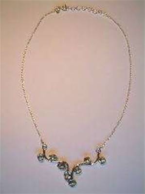 SILVER & BLUE TOPAZ NECKLACE. 15g. NB2101