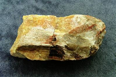 CANCRINITE ROUGH CRYSTAL SPECIMEN. SP8204