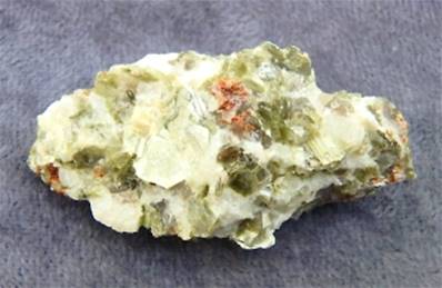 GARNET CRYSTALS IN MICA MATRIX SPECIMEN. SP9168