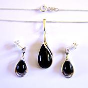 925 SILVER DESIGNER NECLACE AND EARRING SET.    SP14088PEND