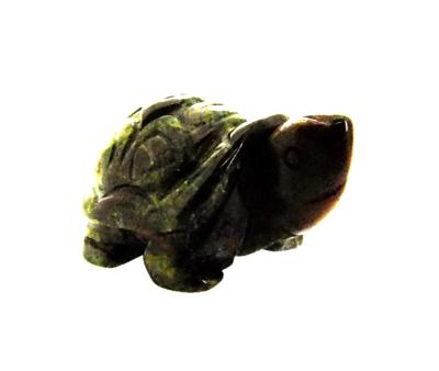 CARVING OF A TORTOISE IN DRAGON'S BLOOD JASPER.   SP12708POL