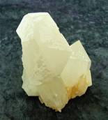 CANDLE QUARTZ CLUSTER SPECIMEN (MADAGASCAR). SP4786