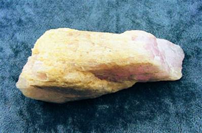 PINK KUNZITE CRYSTAL SPECIMEN. SP4998