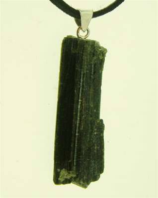 EPIDOTE CRYSTAL PENDANT. SPR3509PEND