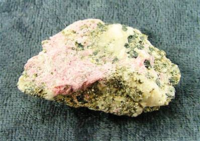 RHODOCHROSITE WITH PYRITE ROUGH CRYSTAL SPECIMEN. SP4847