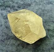 RUTILATED QUARTZ POINT SPECIMEN. SP7842