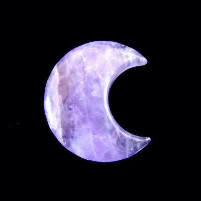 GEMSTONE CRESCENT MOON CARVING IN AMETHYST.   SPR14069POL