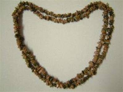 RHODONITE CHIP NECKLACE. 36". 55g. RHODCHIP36