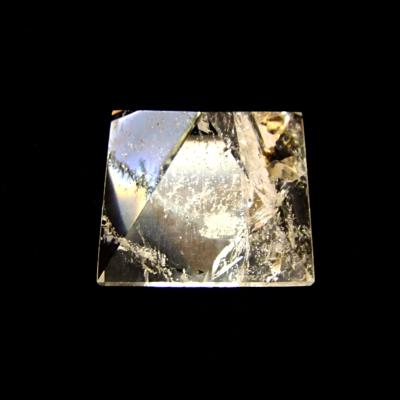 PYRAMID IN QUARTZ.   SP13723POL