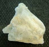 HACKMANITE WITH MICA CRYSTAL SPECIMEN. (RUSSIA). SP3077