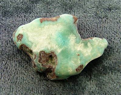 LARIMAR PART POLISHED PEBBLE SPECIMEN. SP4628POL