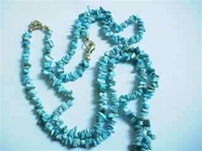 TURQUOISE GEM CHIP NECKLACE (18") & BRACELET SET. 558