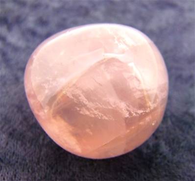 MADAGASCAN ROSE QUARTZ POLISHED PEBBLE SPECIMEN. SP8594POL