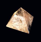 QUARTZ PYRAMID 'A' GRADE.   SP11348POL